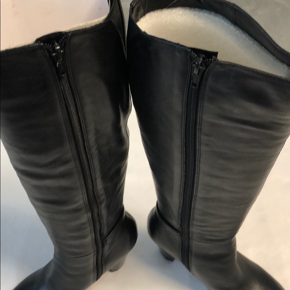 Leather boots - Picture 6 of 12